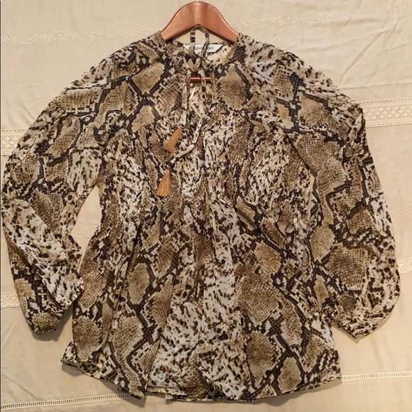 Wild Snake Python Blouse - Picture 6 of 9